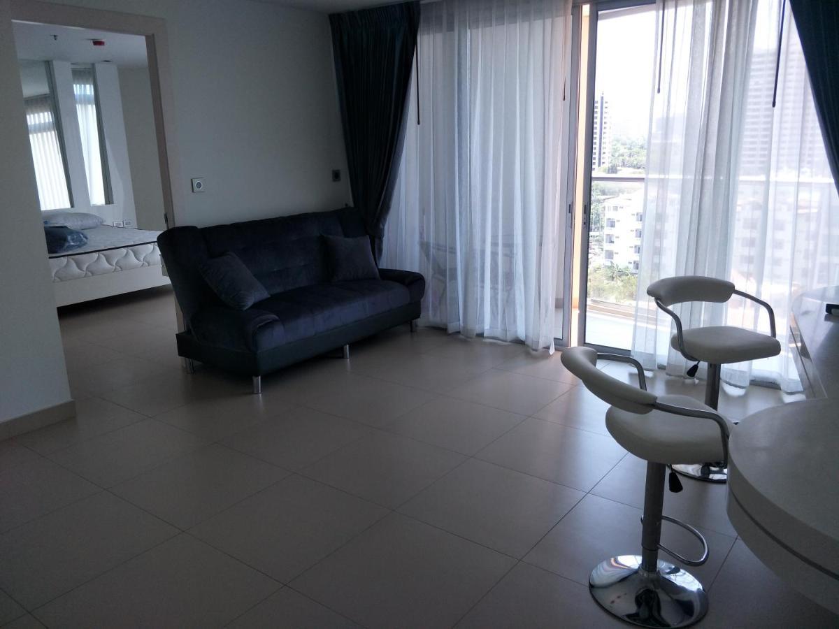 Sands Pratamnak Pattaya Exteriör bild