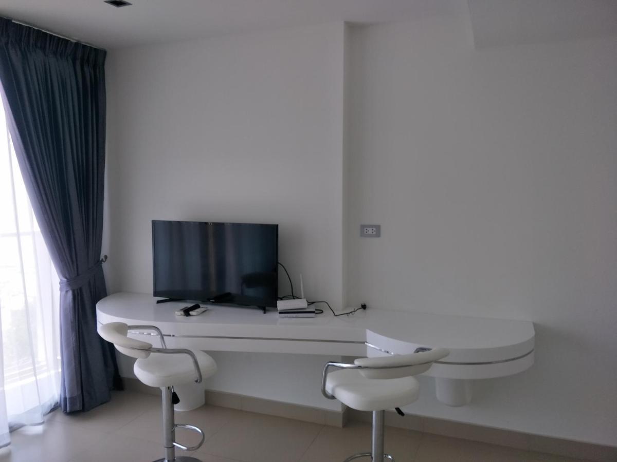 Sands Pratamnak Pattaya Exteriör bild