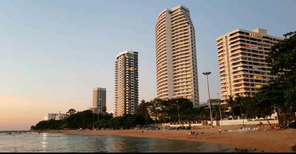 Sands Pratamnak Pattaya Exteriör bild